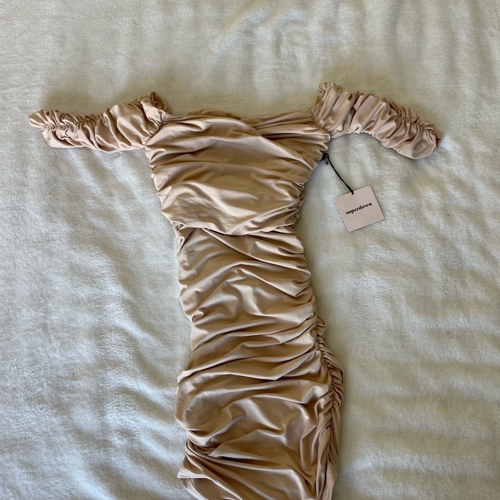 Superdown Carlyn Off-Shoulder Ruched Tan Mini Dress - Picture 4 of 10